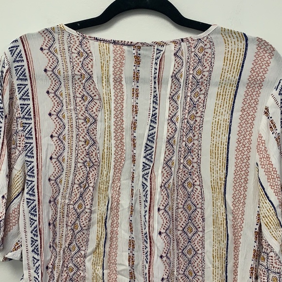 Bobeau collection boho short bell sleeve blouse with tassels size small - Picture 7 of 11